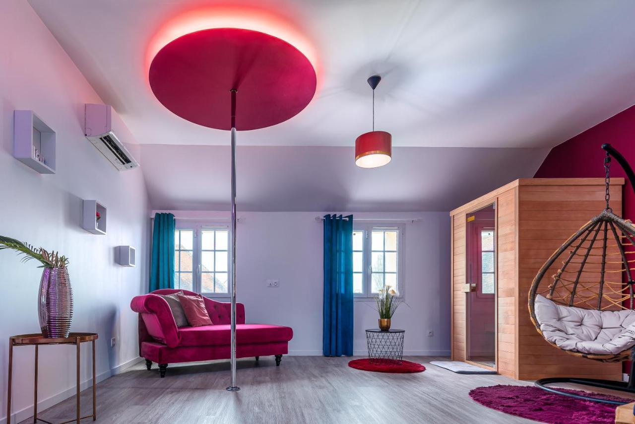 Suite L'Echappee - Maison Romantique - Spa & Sauna Privatif- Pole Dance - Lit Rond Avec Miroir Au Plafond Pezarches Exterior foto