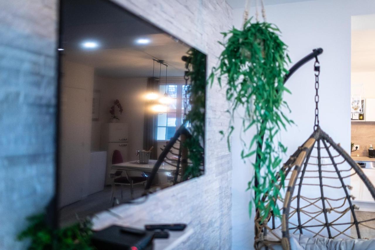 Suite L'Echappee - Maison Romantique - Spa & Sauna Privatif- Pole Dance - Lit Rond Avec Miroir Au Plafond Pezarches Exterior foto